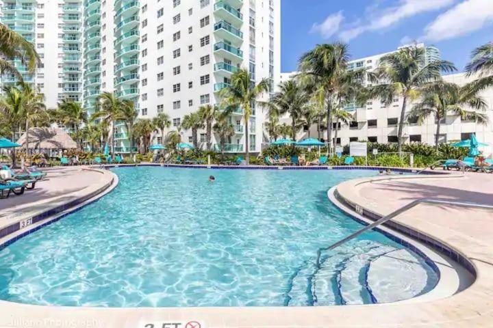 Hollywood Beach Apartment Exteriör bild
